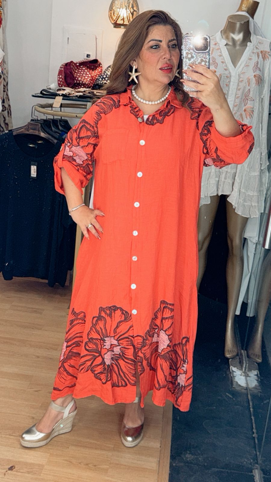 Red Elira